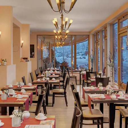 ホテル Schlossberghotel 4*