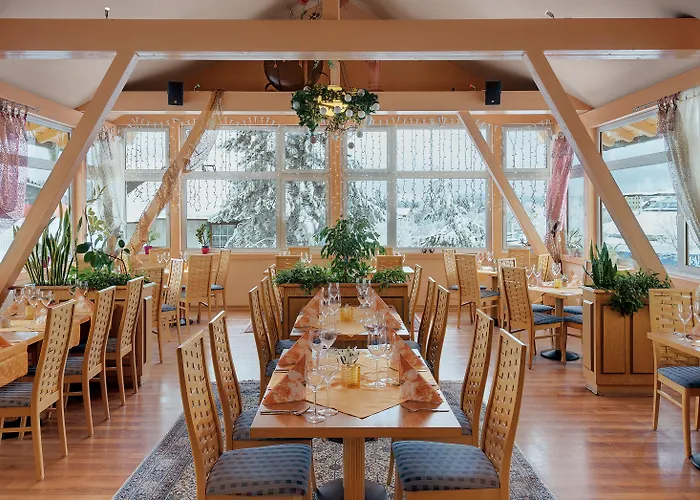 Schlossberghotel 4* オーバーホーフ